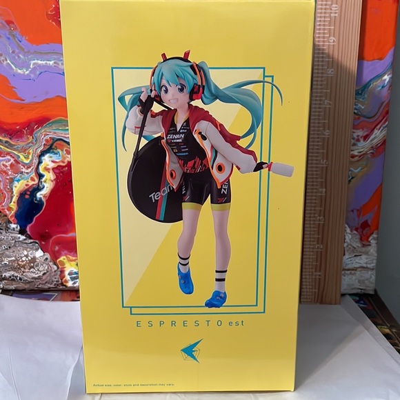 Espresto est - Racing Hatsune Miku Figure (2020 TeamUKYO ver.) - Picture 7 of 8
